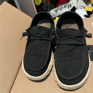 Black Wendy hey dudes